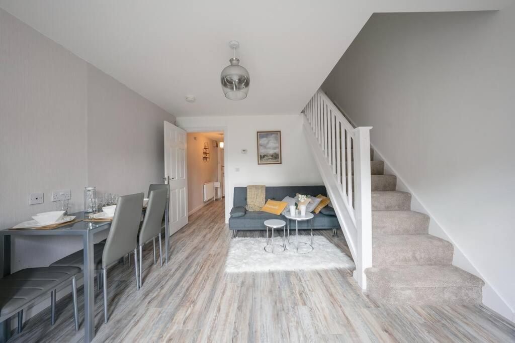 ברמינגהאם Stylish 2-Bed Home - For Company Contractor And Leisure Stays - Nec, Airport, Hs2, Contractors, Resort World מראה חיצוני תמונה