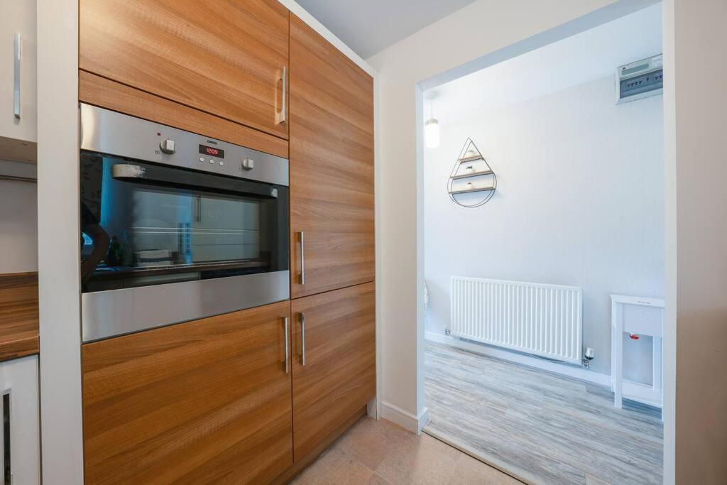 ברמינגהאם Stylish 2-Bed Home - For Company Contractor And Leisure Stays - Nec, Airport, Hs2, Contractors, Resort World מראה חיצוני תמונה