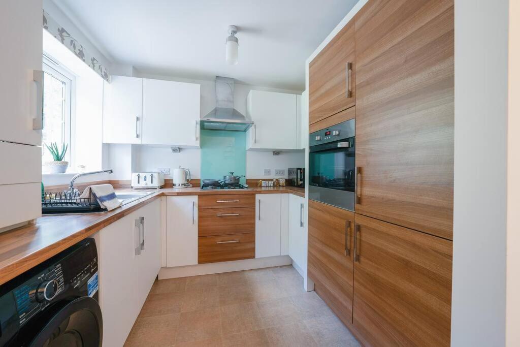 ברמינגהאם Stylish 2-Bed Home - For Company Contractor And Leisure Stays - Nec, Airport, Hs2, Contractors, Resort World מראה חיצוני תמונה