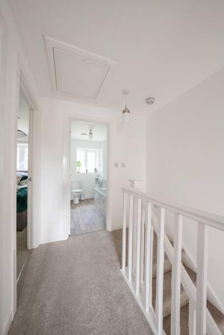 ברמינגהאם Stylish 2-Bed Home - For Company Contractor And Leisure Stays - Nec, Airport, Hs2, Contractors, Resort World מראה חיצוני תמונה